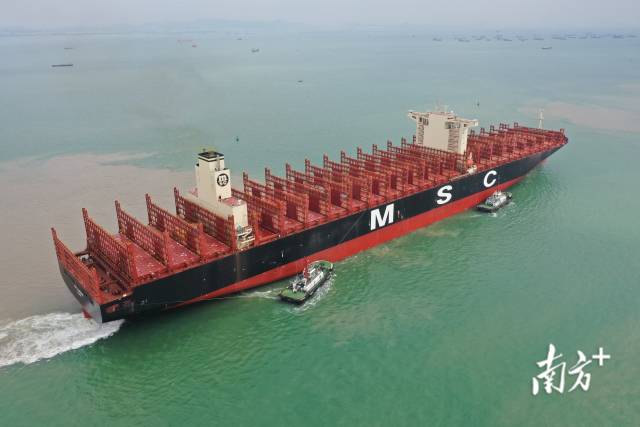 全球集装箱船改造工程量之最！“MSC汉堡”轮在南沙华丽变身