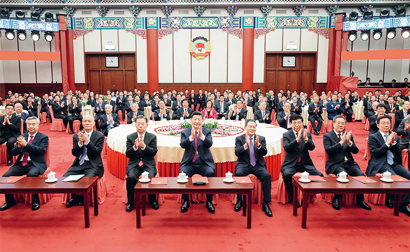 2023年12月29日，全国政协在北京举行新年茶话会。党和国家领导人习近平、李强、赵乐际、王沪宁、蔡奇、丁薛祥、李希、韩正出席茶话会并观看演出。 